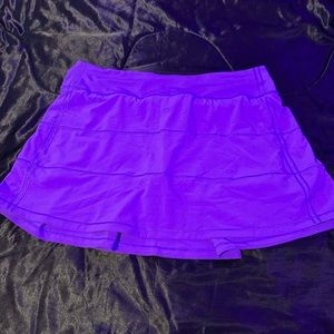 lululemon pace rival skirt 10 Tall
Atomic purple